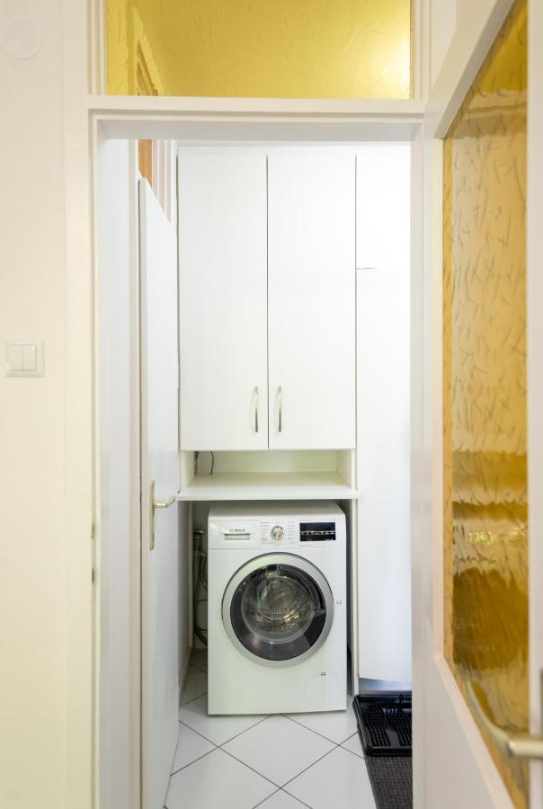 City Nest Apartment Sarajevo Eksteriør bilde